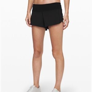 Lululemon Speed Short 2.5 - Size 8